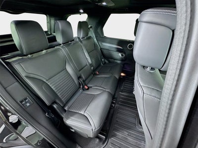 2026 Land Rover Discovery Dynamic SE