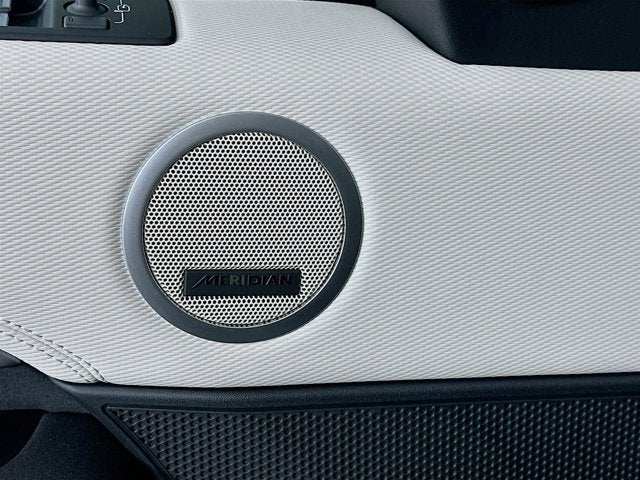 2025 Land Rover Discovery Dynamic SE