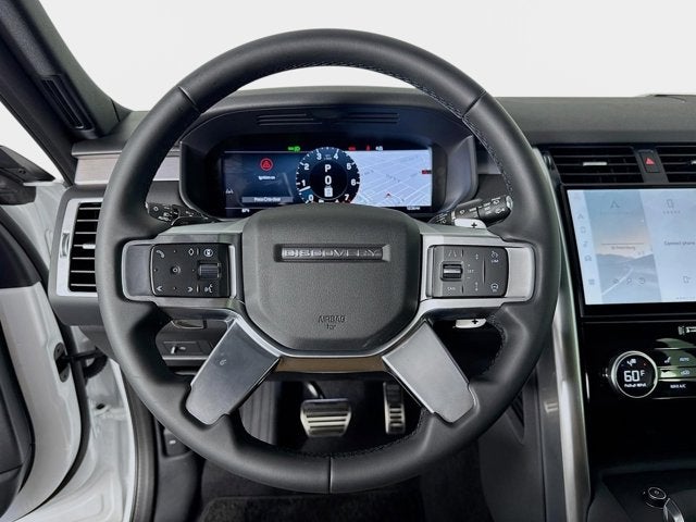 2025 Land Rover Discovery Dynamic SE
