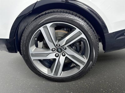 2023 Land Rover Discovery Metropolitan Edition