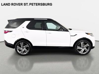 2023 Land Rover Discovery Metropolitan Edition