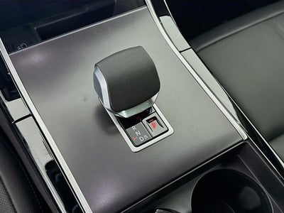 2026 Land Rover Range Rover Velar Dynamic SE