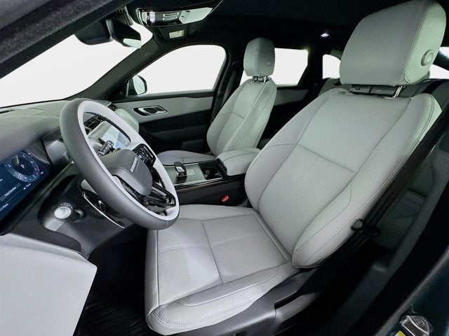 2026 Land Rover Range Rover Velar Dynamic SE