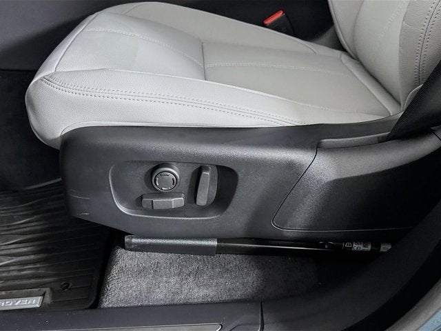 2026 Land Rover Range Rover Velar Dynamic SE