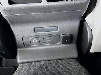 2026 Land Rover Range Rover Velar Dynamic SE