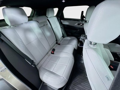 2026 Land Rover Range Rover Velar Dynamic SE