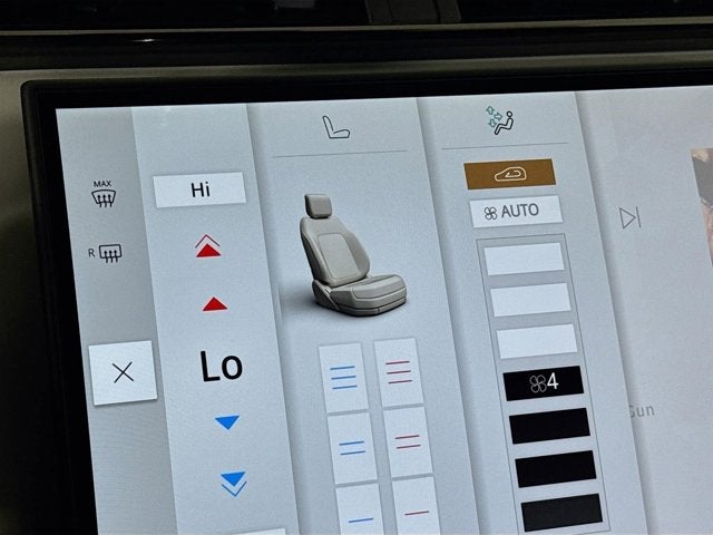 2026 Land Rover Range Rover Velar Dynamic SE