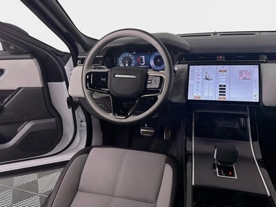 2026 Land Rover Range Rover Velar Dynamic SE