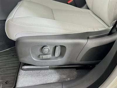 2026 Land Rover Range Rover Velar Dynamic SE