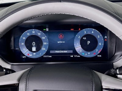 2026 Land Rover Range Rover Velar Dynamic SE