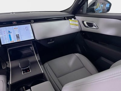 2026 Land Rover Range Rover Velar Dynamic SE