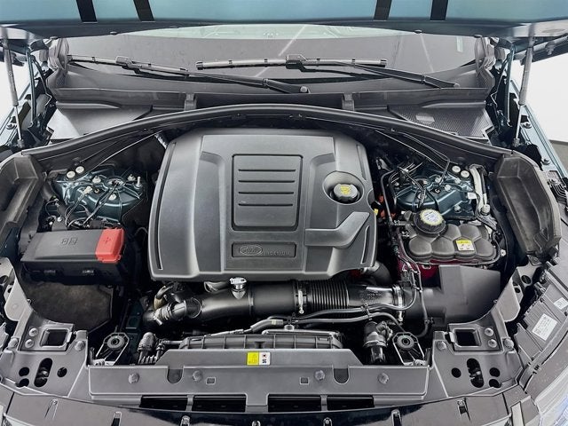 2026 Land Rover Range Rover Velar Dynamic SE