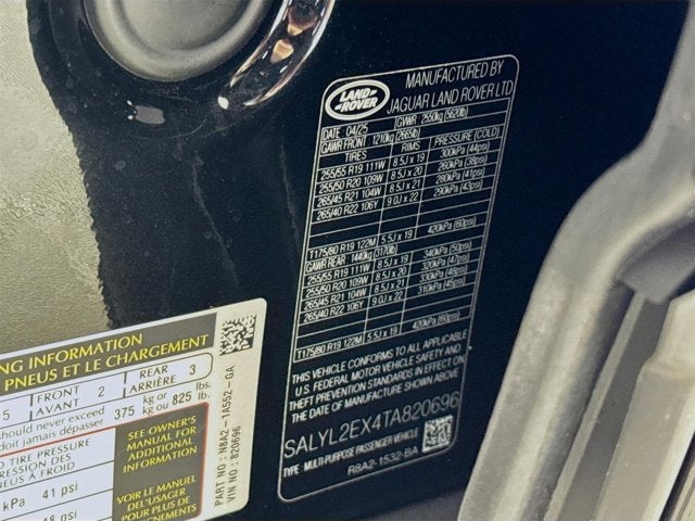 2026 Land Rover Range Rover Velar Dynamic SE