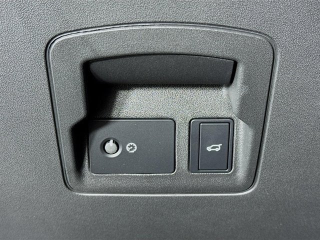 2026 Land Rover Range Rover Velar Dynamic SE