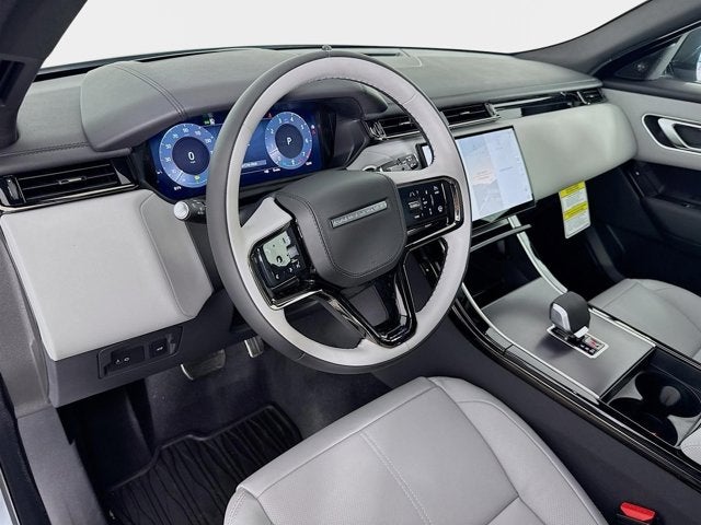 2026 Land Rover Range Rover Velar Dynamic SE