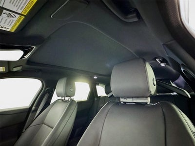 2026 Land Rover Range Rover Velar Dynamic SE
