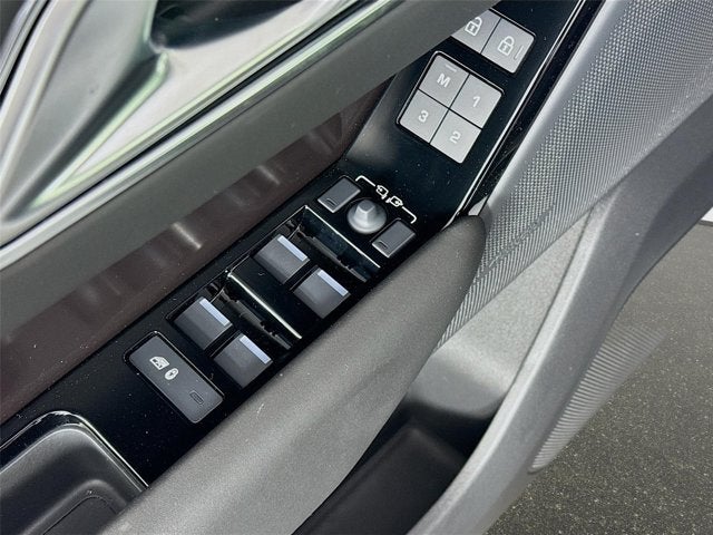 2026 Land Rover Range Rover Velar Dynamic SE