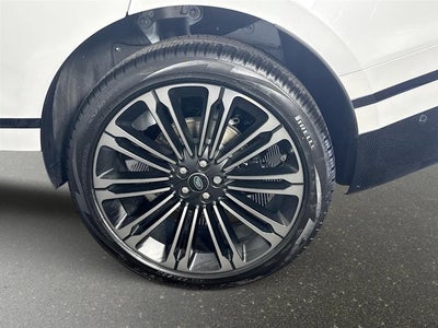 2026 Land Rover Range Rover Velar Dynamic SE