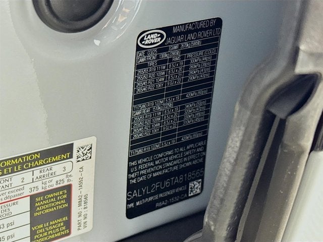 2026 Land Rover Range Rover Velar Dynamic SE