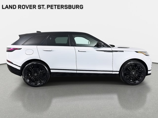 2026 Land Rover Range Rover Velar Dynamic SE