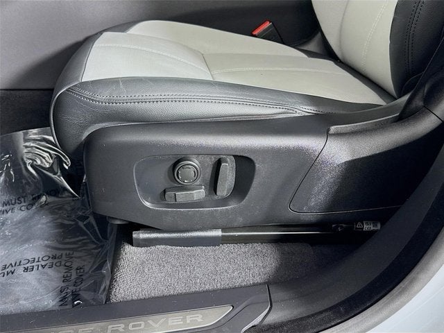2025 Land Rover Range Rover Velar Dynamic SE