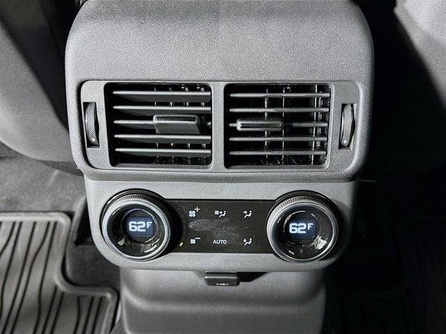 2026 Land Rover Range Rover Velar Dynamic SE