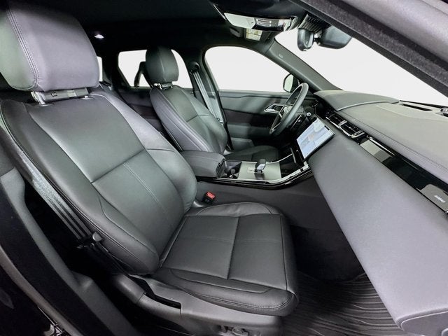 2026 Land Rover Range Rover Velar Dynamic SE