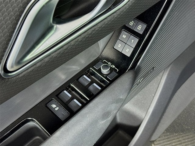 2022 Land Rover Range Rover Velar P250 R-Dynamic S