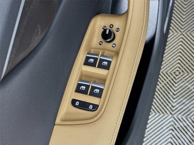 2025 Audi Q8 55 Premium Plus