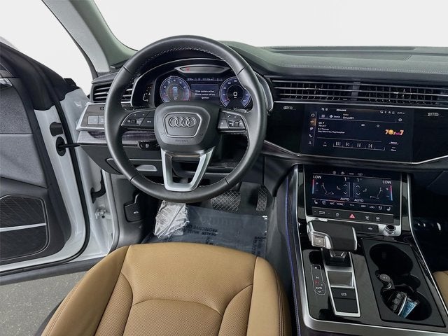 2025 Audi Q8 55 Premium Plus