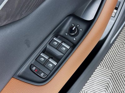2022 Audi Q8 55 Premium Plus