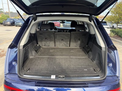 2020 Audi Q7 55 Prestige