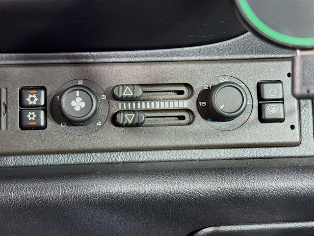 1995 Porsche 911 Carrera Base