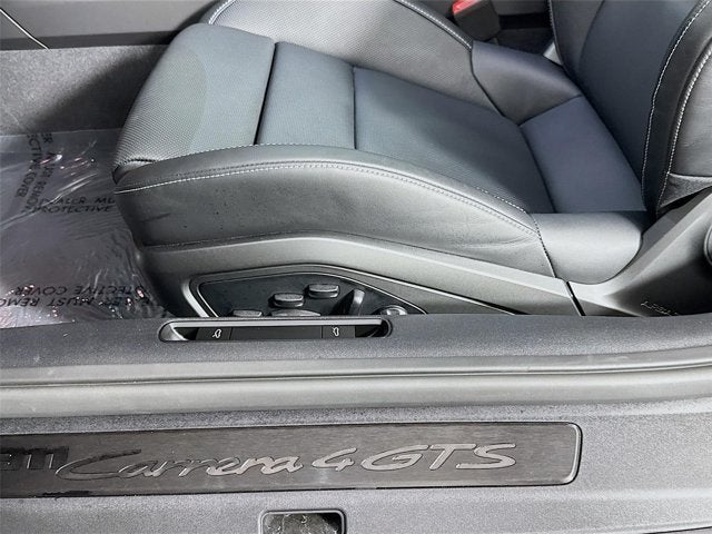 2025 Porsche 911 Carrera 4 GTS