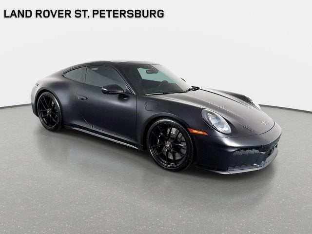 2025 Porsche 911 Carrera 4 GTS