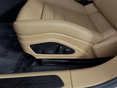 2023 Porsche Panamera 4 Platinum Edition