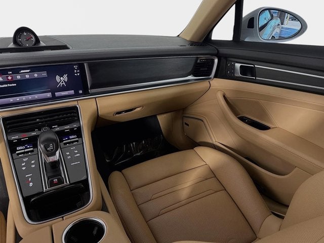 2023 Porsche Panamera 4 Platinum Edition