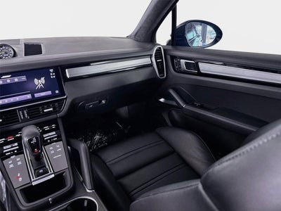 2023 Porsche Cayenne E-Hybrid Turbo S