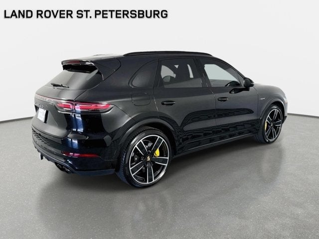 2023 Porsche Cayenne E-Hybrid Turbo S