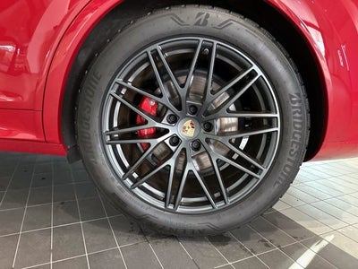 2025 Porsche Cayenne Coupe GTS