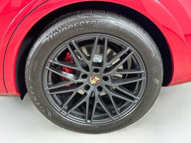 2025 Porsche Cayenne Coupe GTS