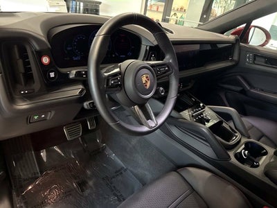 2025 Porsche Cayenne Coupe GTS