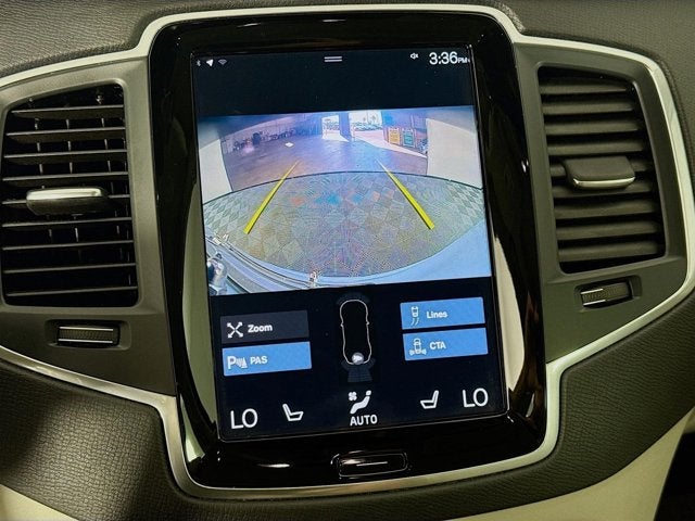 2021 Volvo XC90 T6 Momentum