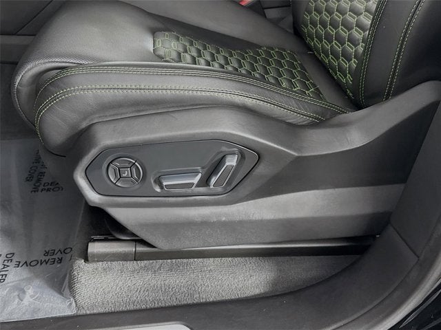 2019 Lamborghini Urus Base