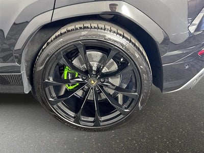 2019 Lamborghini Urus Base
