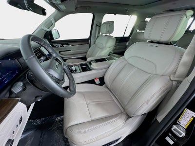 2023 Jeep Grand Wagoneer Base