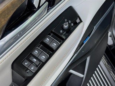 2023 Jeep Grand Wagoneer Base