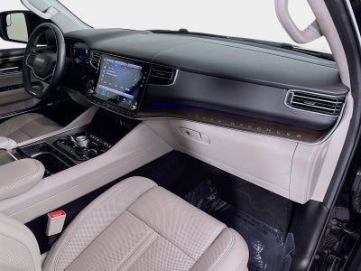 2023 Jeep Grand Wagoneer Base