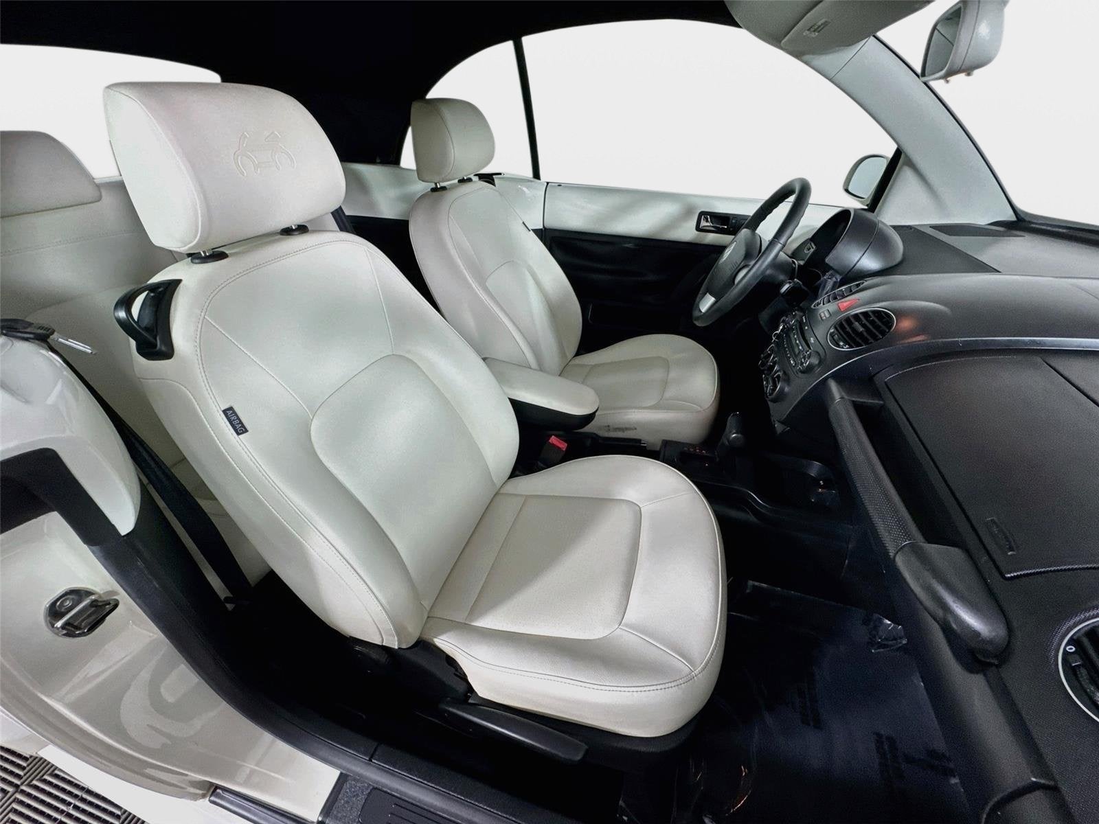 2007 Volkswagen New Beetle Convertible Triple White