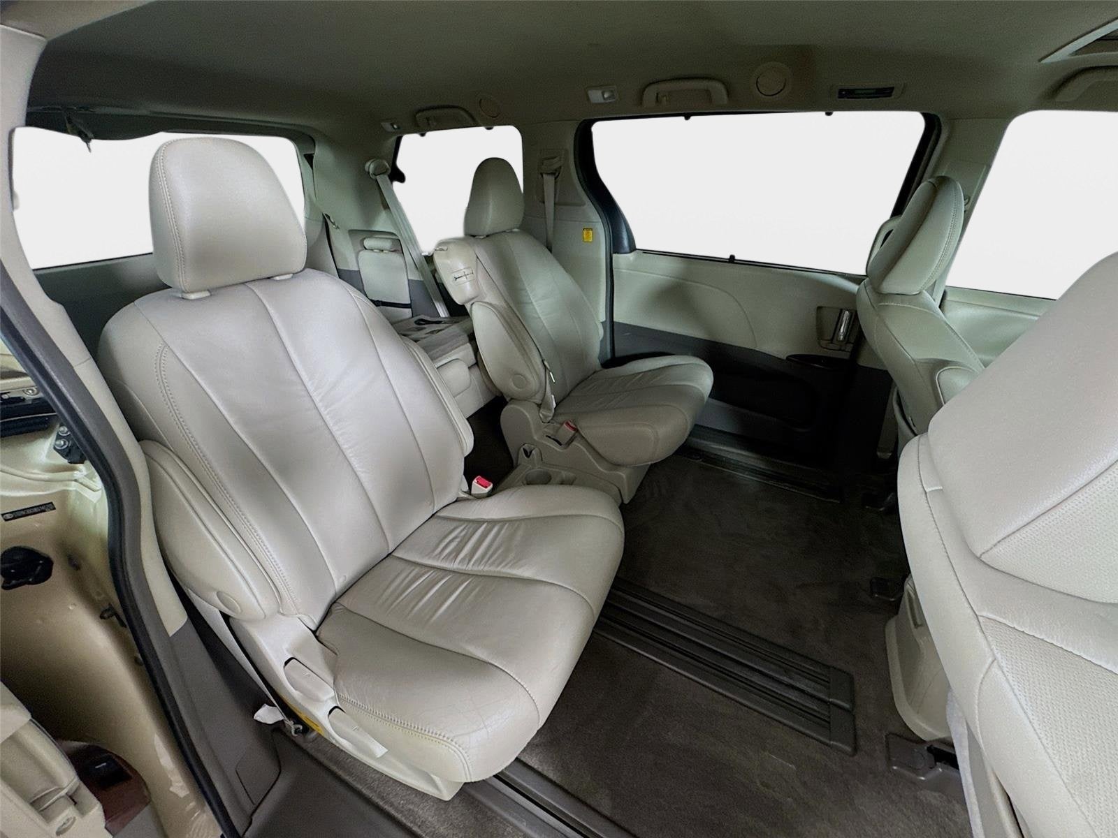 2011 Toyota Sienna XLE